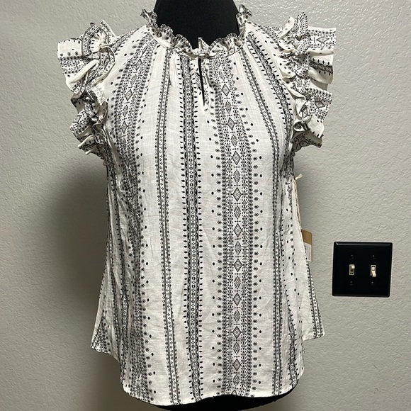 NWT E&M Black and White Print High Neck with Butterfly Sleeves SMALL - Picture 1 of 6